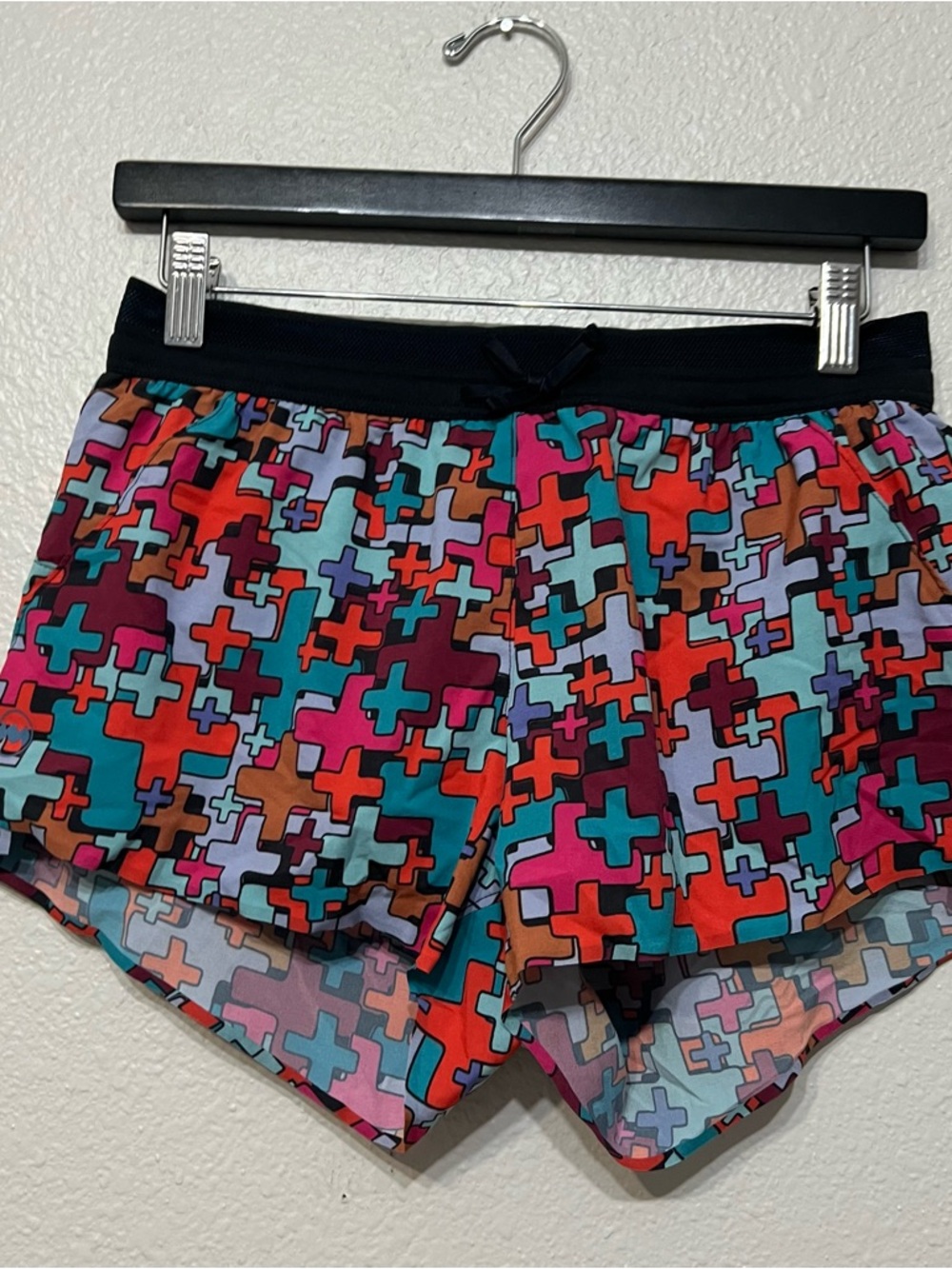 Janji Women's 3" AFO Shorts Colorful Geometric Pattern Size Small
